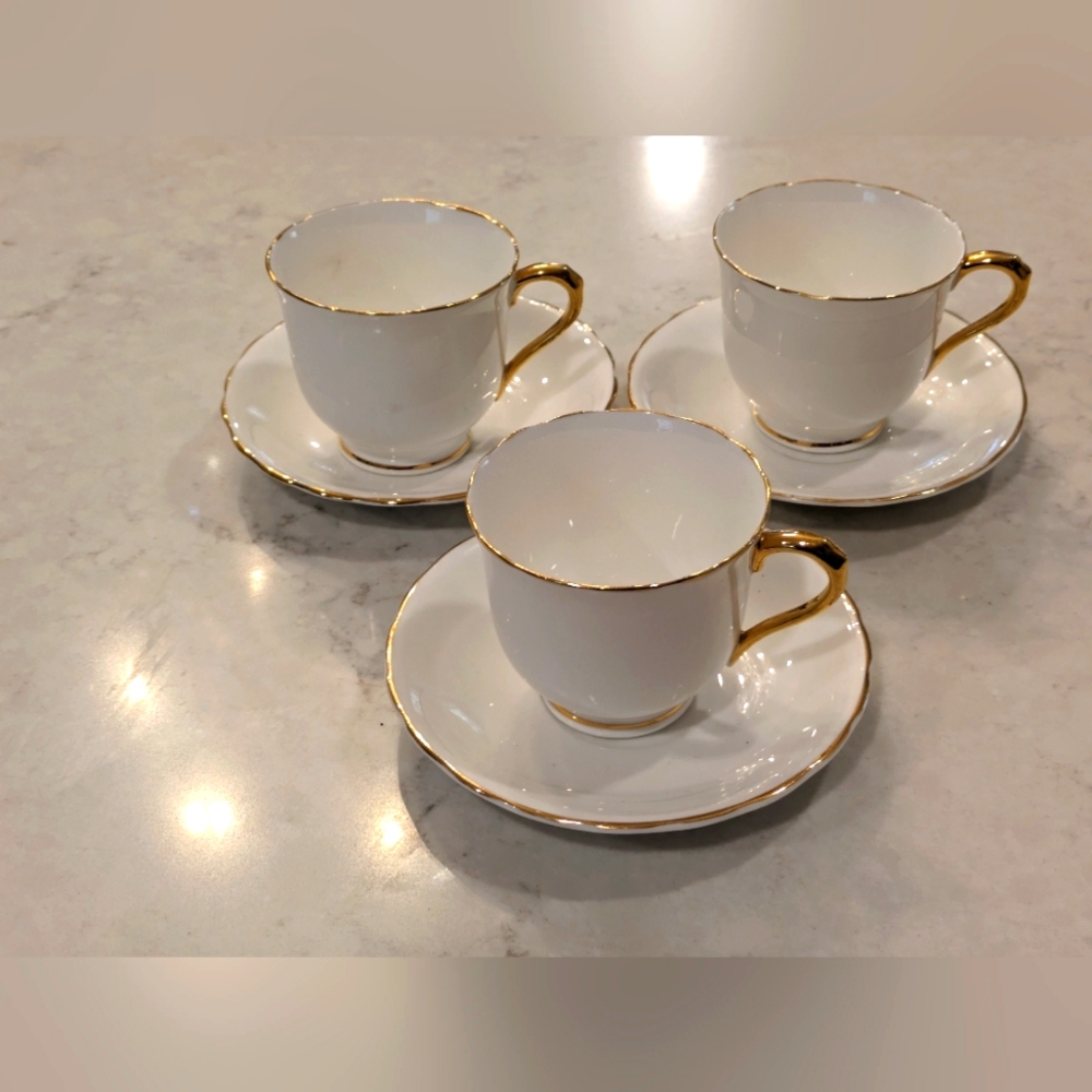 Vintage Victoria Bone China Coffee Set of 3 Gold Trim England